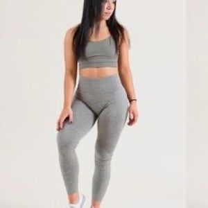 ❌ SOLD ❌ Paragon Fitwear Native Seamless leggings